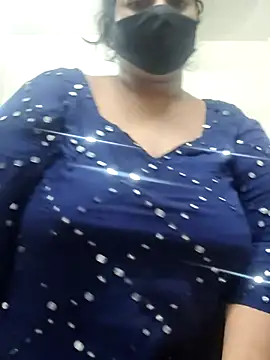 Snapshot of zeepe19 chatting on October 2025 04:43:02 AM zeepe19 online show from October 2025 04:43:02 AM