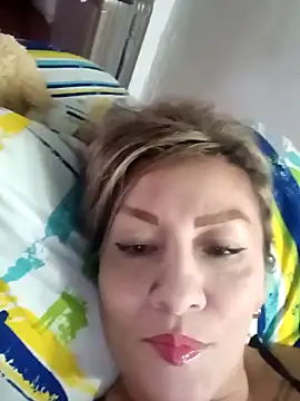 Snapshot of Divahank chatting on January 2025 12:50:01 PM Divahank online show from January 2025 12:50:01 PM