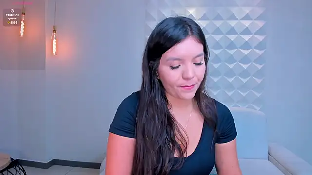 ValeriaRoldanX online show from March 2026 10:37:02 AM