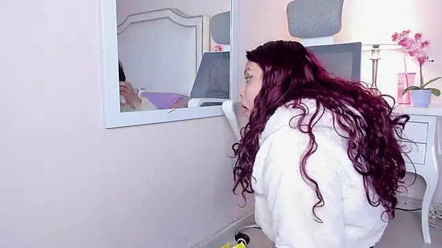 Snapshot of KIMAPRIL chatting on November 2025 10:18:02 AM KIMAPRIL online show from November 2025 10:18:02 AM