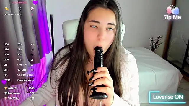 Lillianhot68 online show from January 2025 10:49:02 PM