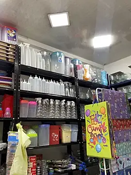 JuanZapata33 online show from November 2025 08:19:01 PM