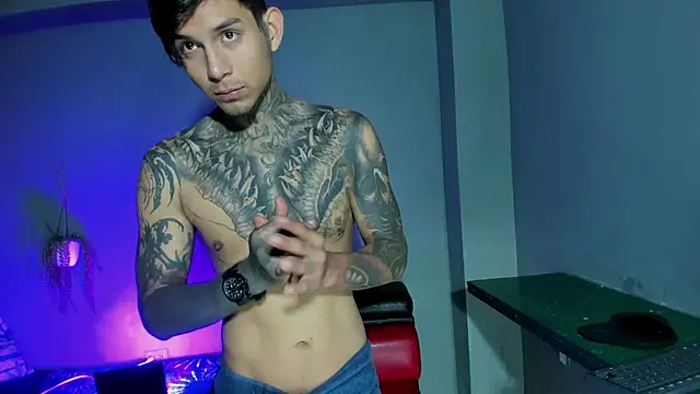 Travistanner 28 online show from September 2025 12:20:01 PM