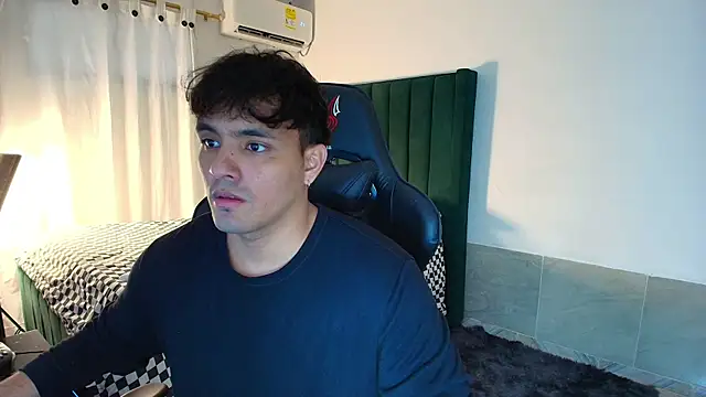 Snapshot of man_dur07 chatting on December 2025 09:08:01 PM man dur07 online show from December 2025 09:08:01 PM