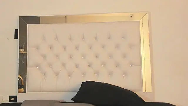 brendamaz online show from December 2025 11:38:02 AM