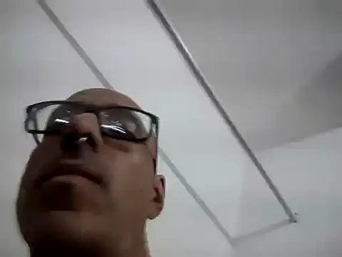 Snapshot of Flippyx4U chatting on December 2025 02:00:02 PM Flippyx4U online show from December 2025 02:00:02 PM