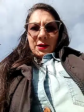 Snapshot of VALERY-03_ chatting on May 2026 12:02:01 PM VALERY-03 online show from May 2026 12:02:01 PM