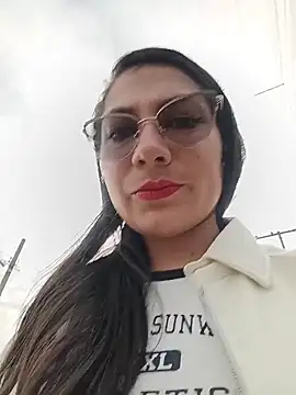 Snapshot of VALERY-03_ chatting on May 2026 09:01:02 PM VALERY-03 online show from May 2026 09:01:02 PM