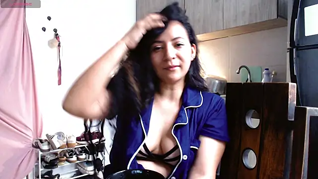 Snapshot of mariamulata chatting on May 2026 09:20:02 PM mariamulata online show from May 2026 09:20:02 PM