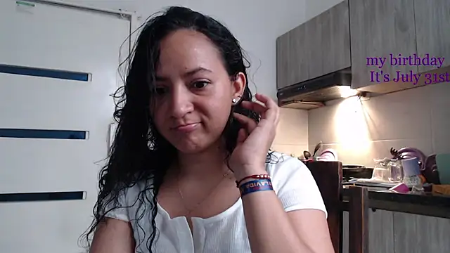 Snapshot of mariamulata chatting on July 2026 09:32:02 PM mariamulata online show from July 2026 09:32:02 PM