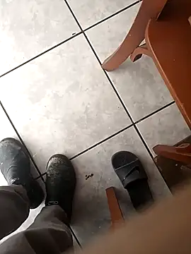 Snapshot of 1995eduardo chatting on November 2025 03:24:02 PM 1995eduardo online show from November 2025 03:24:02 PM