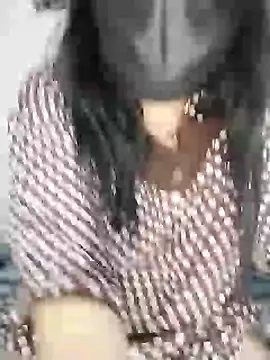Snapshot of Tota_Khan chatting on February 2025 11:54:02 PM Tota Khan online show from February 2025 11:54:02 PM