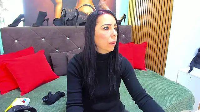 LauraSin online show from February 2026 04:35:02 AM