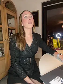 lola tentatiion online show from February 2025 08:38:02 PM