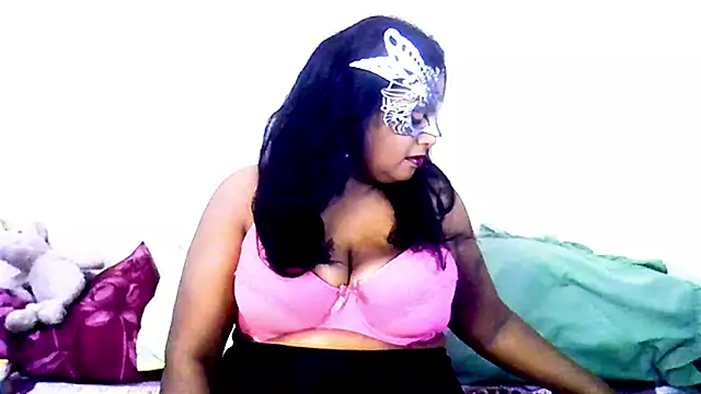Snapshot of Mysterylady143 chatting on July 2026 06:07:01 PM Mysterylady143 online show from July 2026 06:07:01 PM