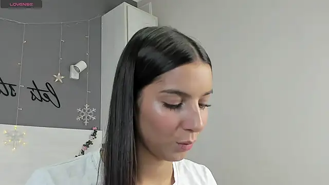 Maria  Candy online show from November 2025 05:44:01 AM