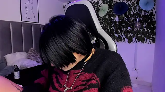 Kitty Gang online show from April 2026 06:19:01 AM