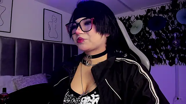 Kitty Gang online show from April 2026 12:35:01 AM