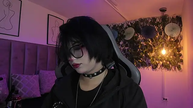 Kitty Gang online show from June 2026 01:32:02 AM