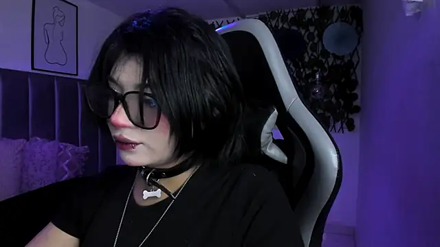 Kitty Gang online show from July 2026 12:57:01 AM