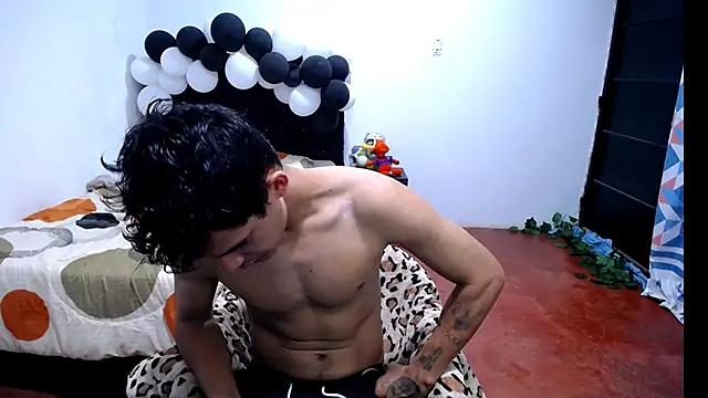 freddy romas online show from October 2025 01:54:01 PM