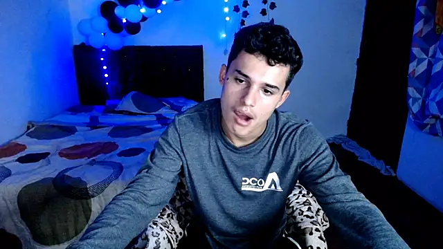 freddy romas online show from December 2025 05:32:01 PM