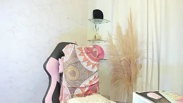 Leslie browm online show from February 2026 11:45:02 PM