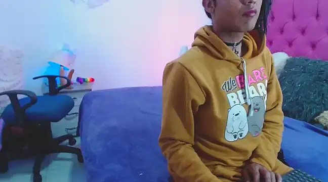 Snapshot of AlexaFontana chatting on March 2025 09:44:02 AM AlexaFontana online show from March 2025 09:44:02 AM