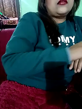 Snapshot of Sexy_Queen6 chatting on December 2024 05:54:01 PM Sexy Queen6 online show from December 2024 05:54:01 PM