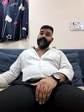 Snapshot of Fun_Guuy chatting on July 2026 02:48:02 AM Fun Guuy online show from July 2026 02:48:02 AM