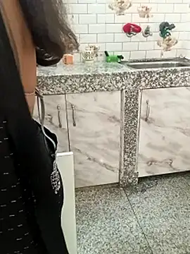 Snapshot of Saroj-Shah chatting on November 2025 06:01:01 AM Saroj-Shah online show from November 2025 06:01:01 AM