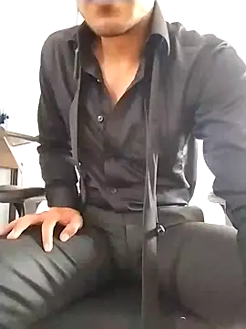 Snapshot of pablo-rincon95 chatting on January 2025 05:08:01 PM pablo-rincon95 online show from January 2025 05:08:01 PM