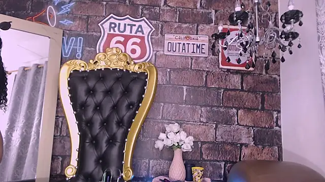 JadeSoleile online show from October 2025 11:53:02 AM