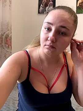 Joannakiss online show from November 2025 12:16:02 PM