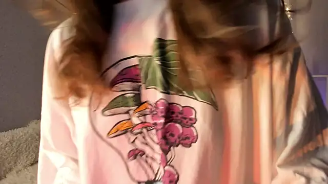 Snapshot of AraCopple chatting on December 2024 02:59:02 AM AraCopple online show from December 2024 02:59:02 AM