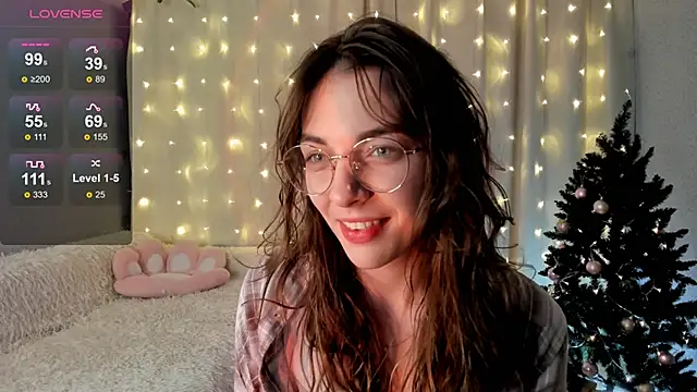 Snapshot of AraCopple chatting on December 2024 07:22:01 PM AraCopple online show from December 2024 07:22:01 PM