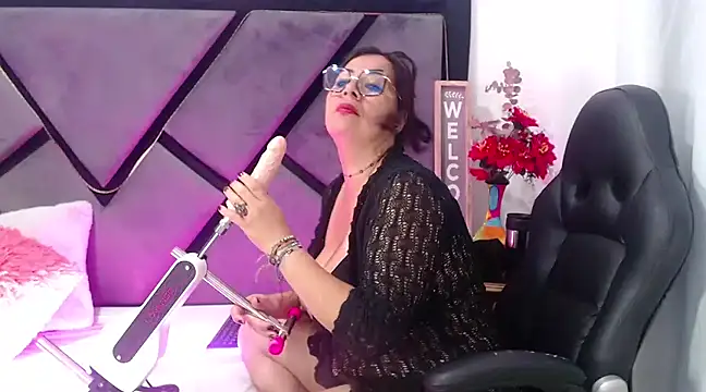 Snapshot of GabrielaDurann chatting on March 2025 01:51:01 PM GabrielaDurann online show from March 2025 01:51:01 PM