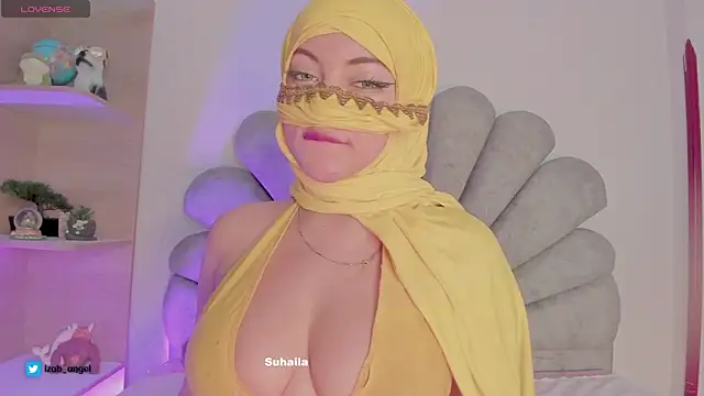 Snapshot of Amaltea chatting on January 2025 07:47:02 PM Amaltea online show from January 2025 07:47:02 PM