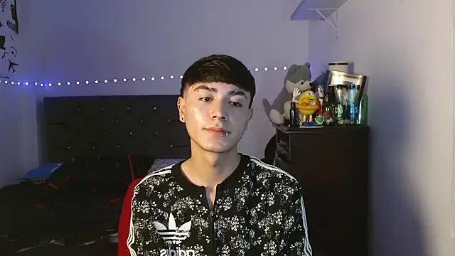 Snapshot of Im_juanda chatting on December 2024 08:57:02 PM Im juanda online show from December 2024 08:57:02 PM