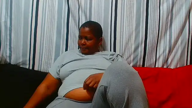Snapshot of AfricanBigAssxx98 chatting on April 2026 09:45:01 AM AfricanBigAssxx98 online show from April 2026 09:45:01 AM