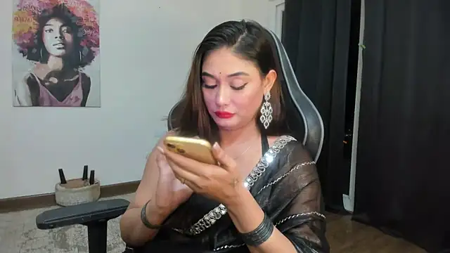 Snapshot of GoddessAnna chatting on December 2024 05:37:02 PM GoddessAnna online show from December 2024 05:37:02 PM