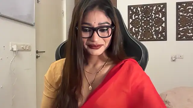 Snapshot of GoddessAnna chatting on November 2025 06:01:02 PM GoddessAnna online show from November 2025 06:01:02 PM