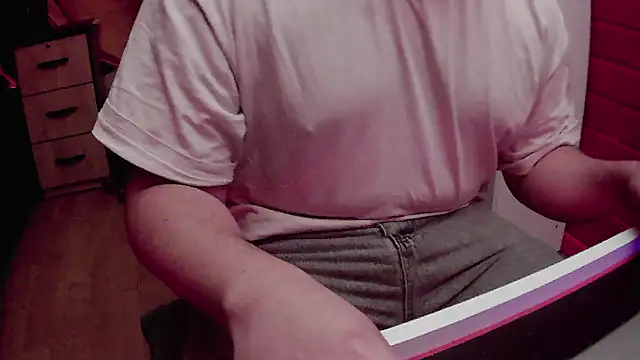 Snapshot of pisceslost chatting on December 2025 11:58:02 AM pisceslost online show from December 2025 11:58:02 AM