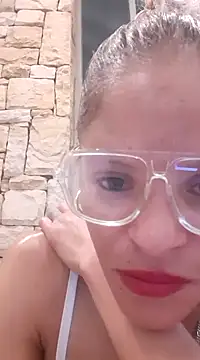 TweetsLynx online show from March 2025 08:27:01 PM