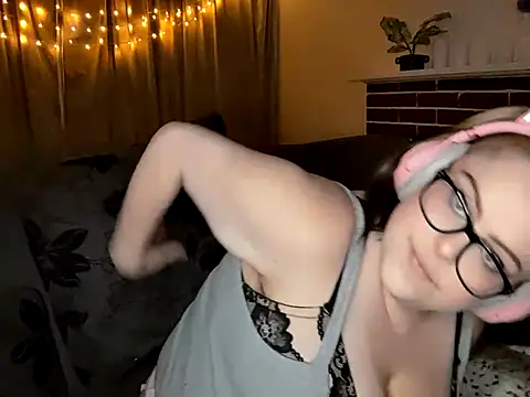 ChubbyBubs online show from February 2025 09:33:01 AM