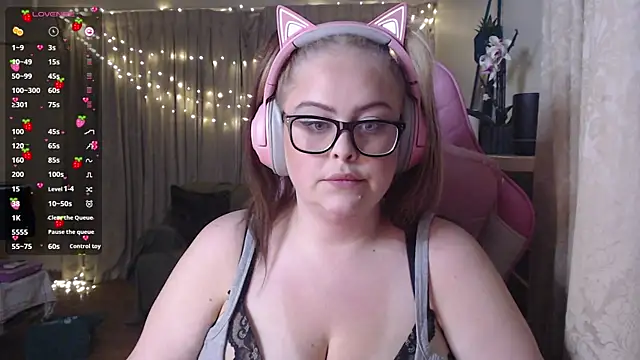 ChubbyBubs online show from March 2025 11:44:02 AM