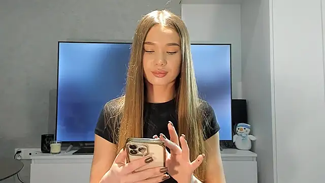 Snapshot of predatory_fury chatting on February 2025 08:20:02 PM predatory fury online show from February 2025 08:20:02 PM