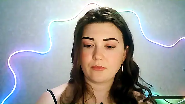 Snapshot of SeductiveTati chatting on September 2025 09:26:01 PM SeductiveTati online show from September 2025 09:26:01 PM