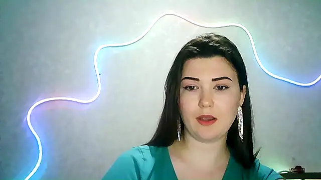 Snapshot of SeductiveTati chatting on September 2025 04:36:01 AM SeductiveTati online show from September 2025 04:36:01 AM