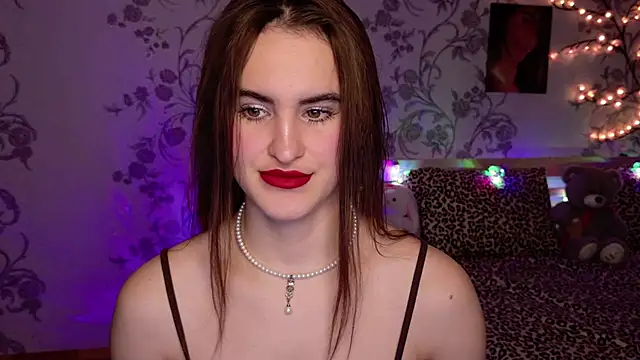 FridaCure online show from November 2025 06:40:01 PM